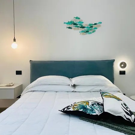 Bed & Breakfast 0.8